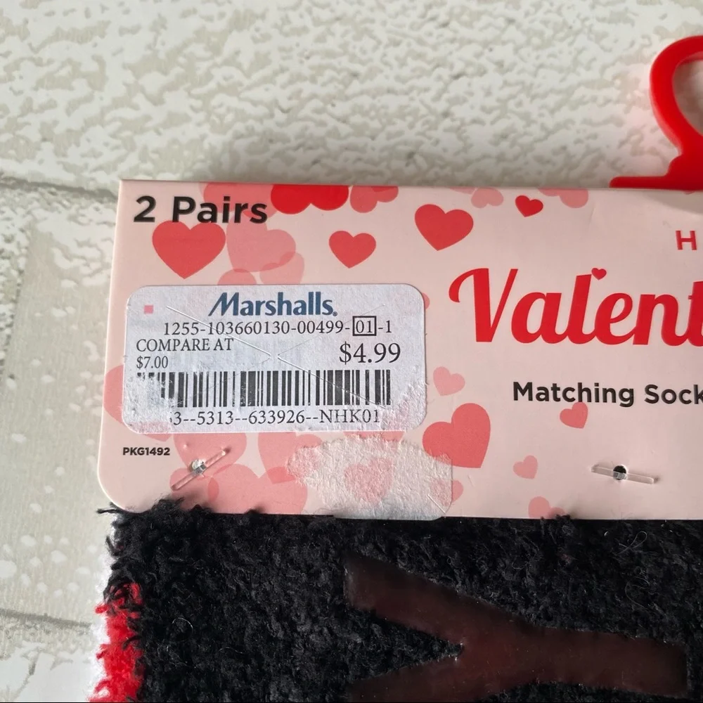 NWT Valentine's‎ Day Happy Wife, Happy Hubby Socks